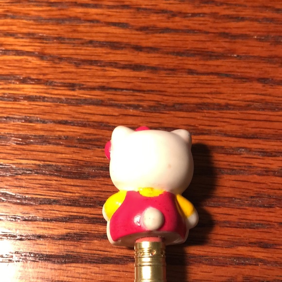 Hello Kitty stick on memos and pencil topper - Picture 5 of 5